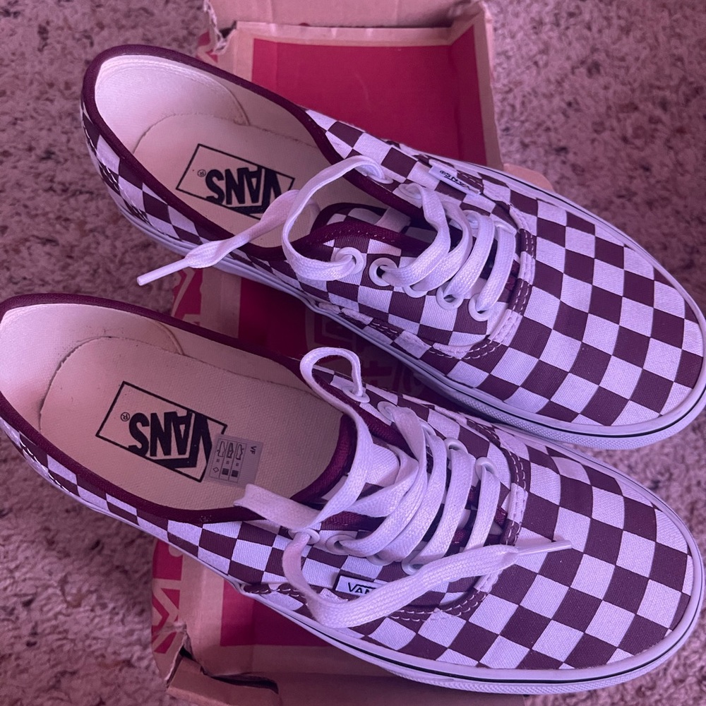 Vans authentic checkerboard shoes size 7.5/9